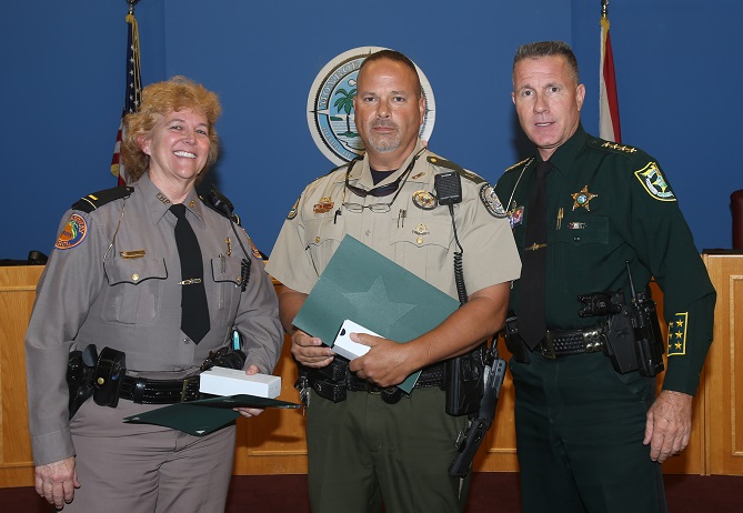 Sheriff Honors Leaders